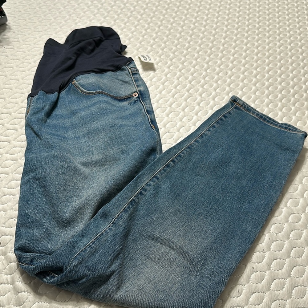 Maternity skinny jeans